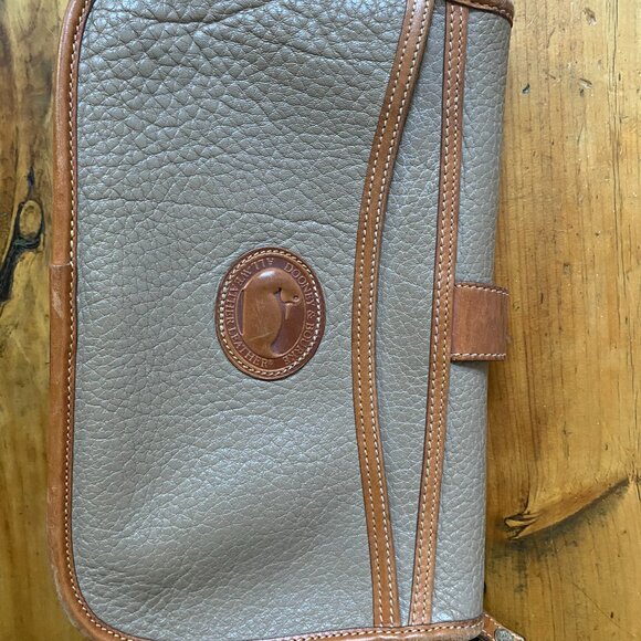Vintage Dooney & Bourke All Weather Leather Saddle Crossbody Bag Gray Brown - Picture 2 of 6